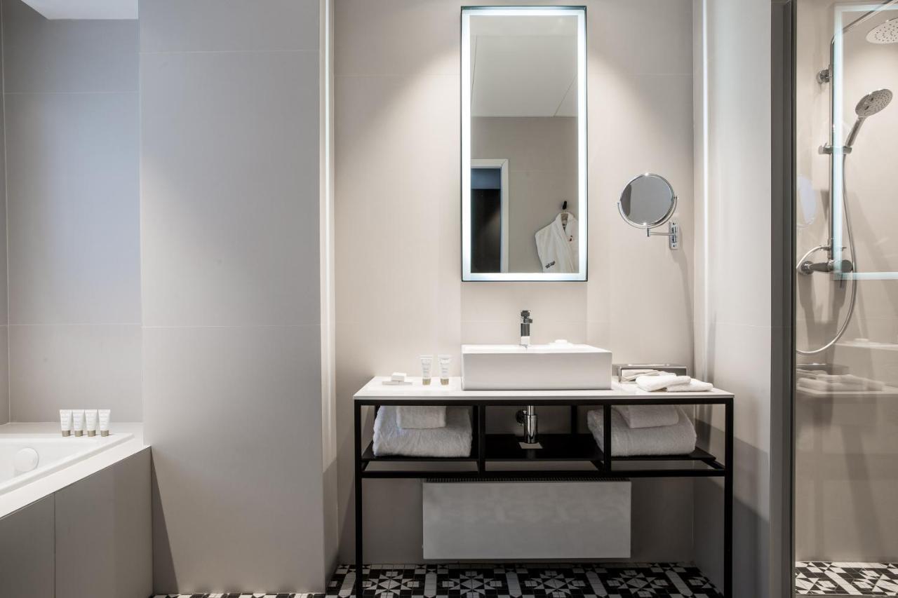 Hotel Louvre-Lens - Esprit De France Екстериор снимка